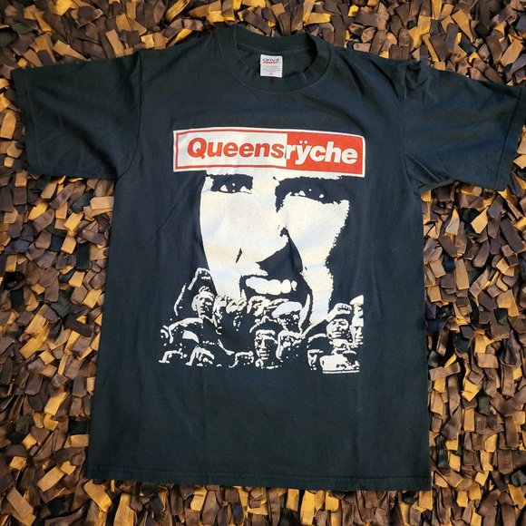 Queensryche 2004 World Tour "Operation Mindcrime II" 2 Sided T Shirt Men's Small - Picture 1 of 8